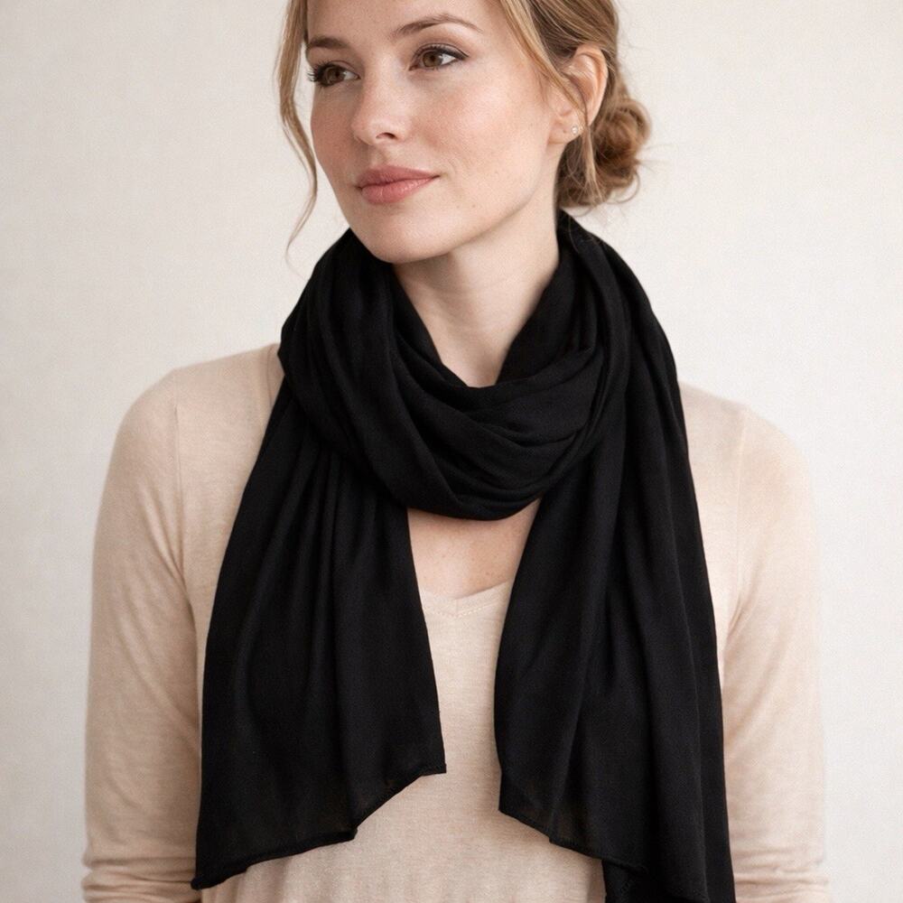 Isaac Mizrahi Women's New York Black Knit Sheer Scarf Wrap Shawl Square Sz 50x50
